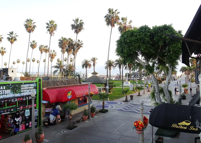 Best Hotels Near Javier's Newport Beach