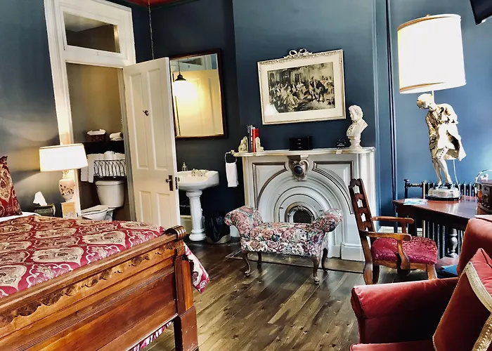 Top Hotels Near Pappadeaux Cincinnati Restaurant